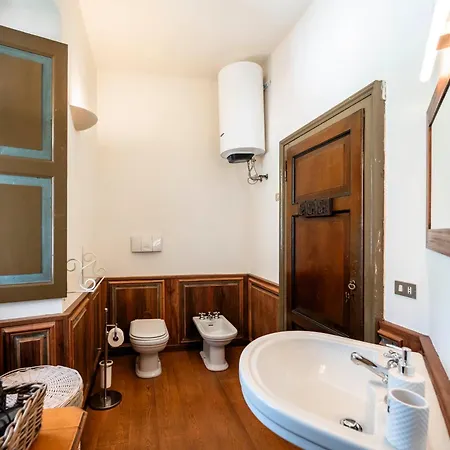 Italy Homes - Edith