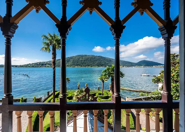 Villa Italy Homes - Edith Sarnico