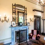 Italy Homes - Edith Sarnico